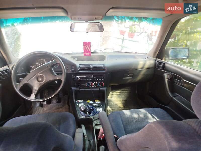 Седан BMW 5 Series 1992 в Первомайске