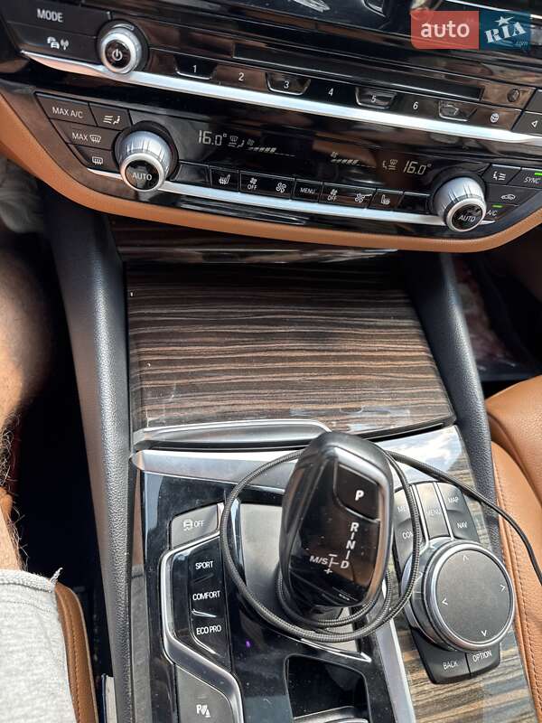 Универсал BMW 5 Series 2017 в Хмельницком