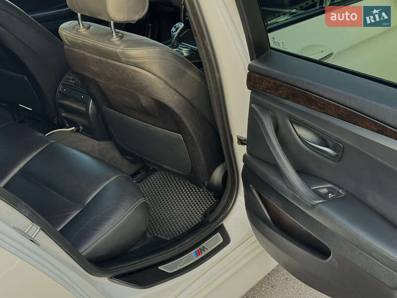 Седан BMW 5 Series 2015 в Виннице