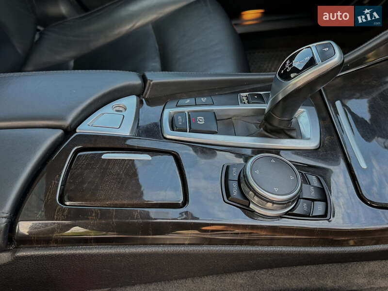 Седан BMW 5 Series 2015 в Виннице