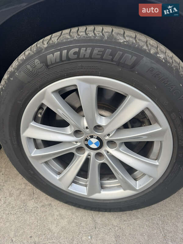Седан BMW 5 Series 2016 в Львове