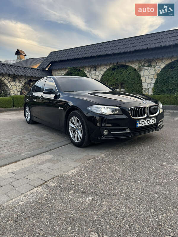 Седан BMW 5 Series 2016 в Львове