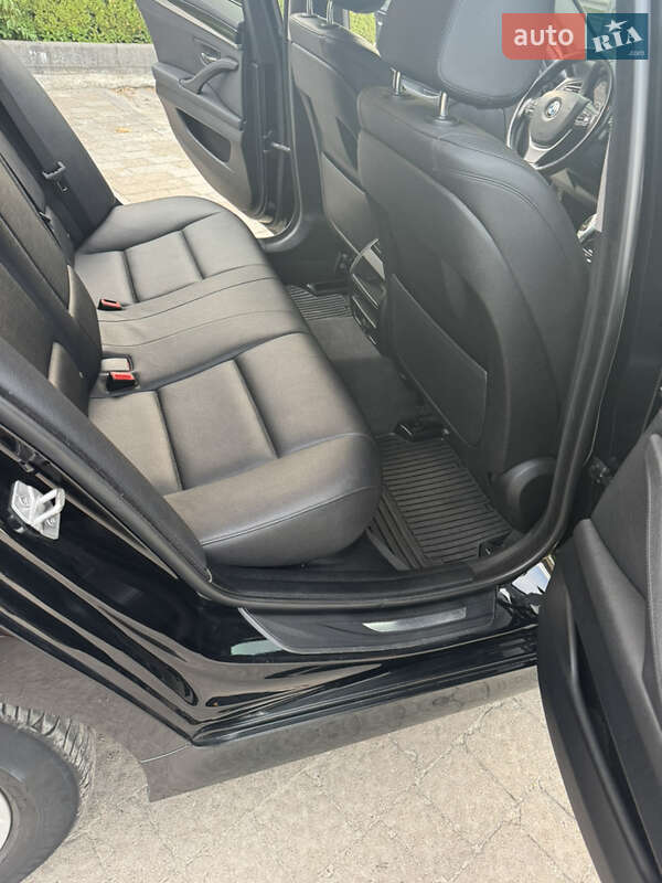 Седан BMW 5 Series 2016 в Львове