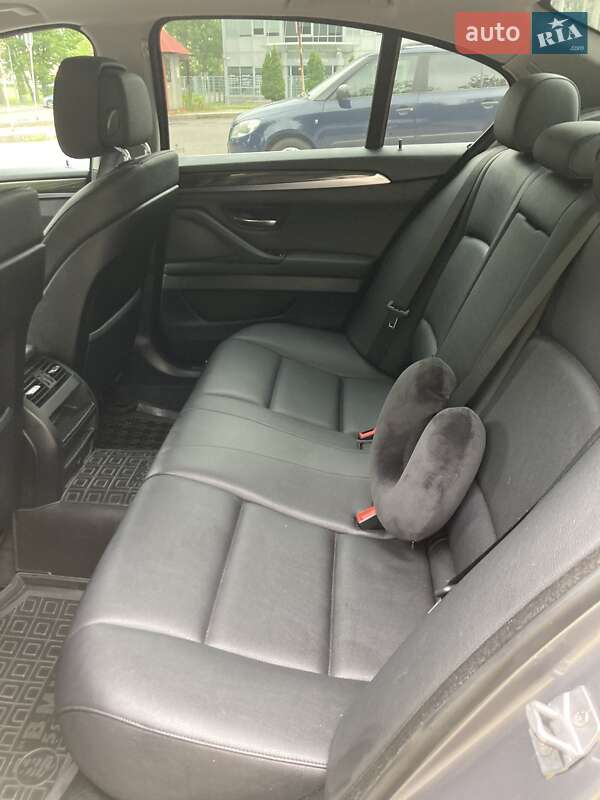 Седан BMW 5 Series 2013 в Львове фото 18 Седан BMW 5 Series 2013 в Львове