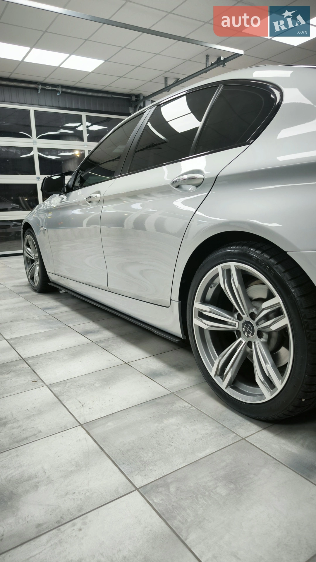 2010 BMW 5er - мініатюра 4