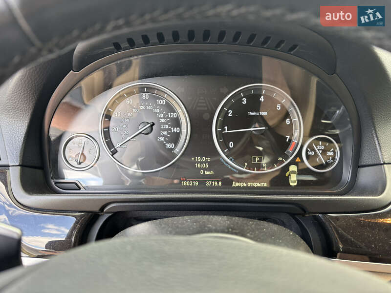 Седан BMW 5 Series 2013 в Львові