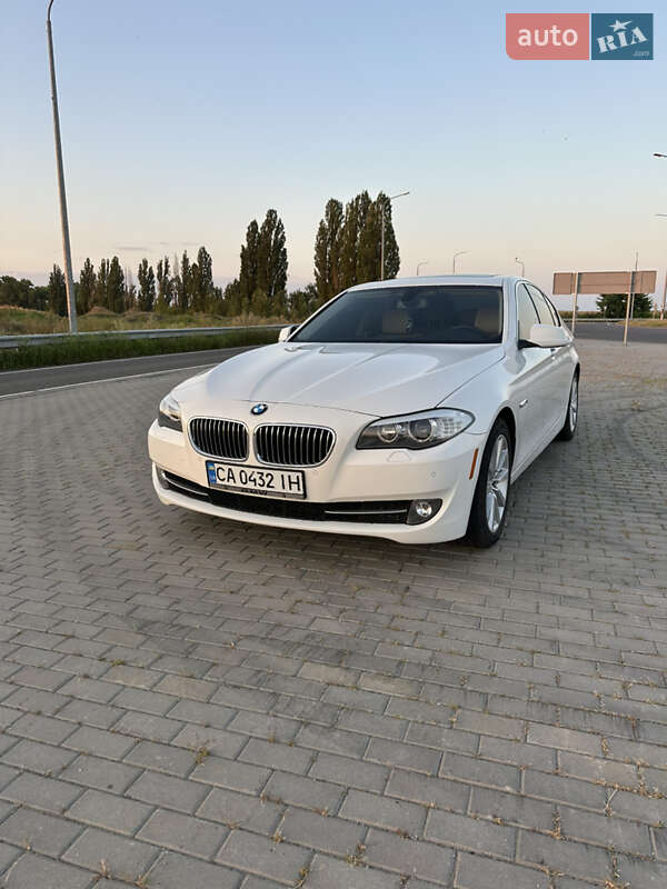 BMW 5 Series 2012 BMW 5 Series 2012