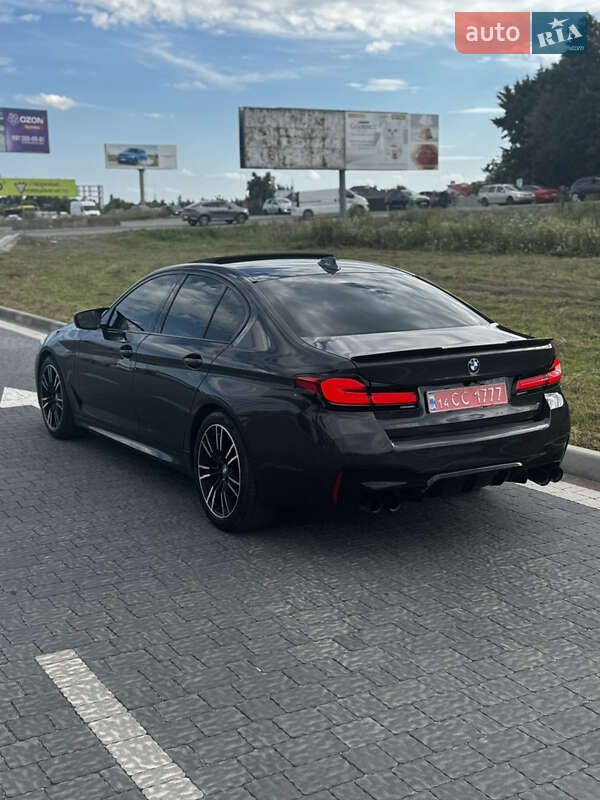 Седан BMW 5 Series 2018 в Львове