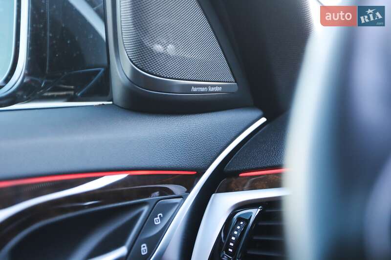 Седан BMW 5 Series 2019 в Львове