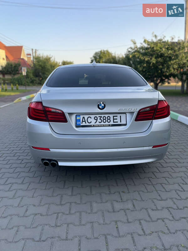 Седан BMW 5 Series 2010 в Луцке