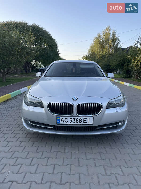 Седан BMW 5 Series 2010 в Луцке