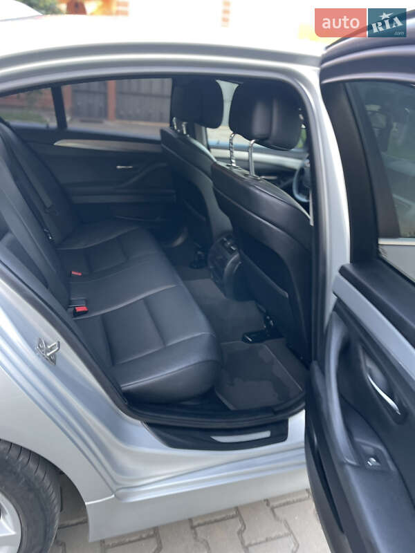 Седан BMW 5 Series 2010 в Луцке