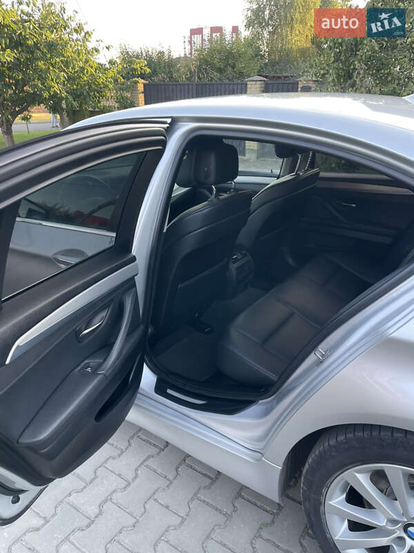 Седан BMW 5 Series 2010 в Луцке
