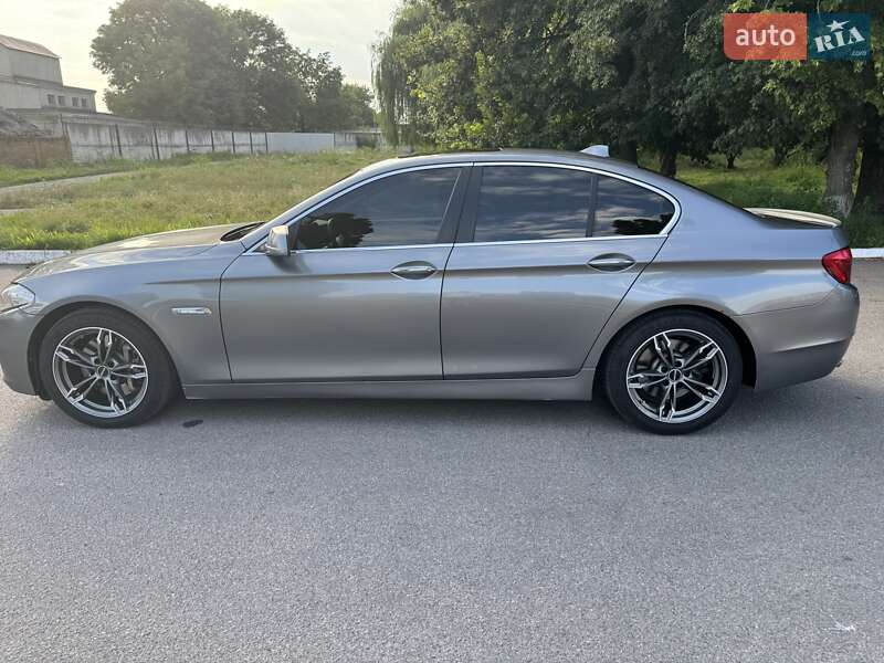 Седан BMW 5 Series 2013 в Хмільнику