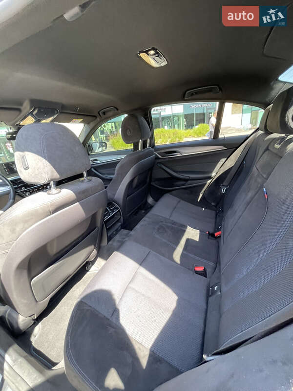 Седан BMW 5 Series 2018 в Хмельницком фото 20 Седан BMW 5 Series 2018 в Хмельницком