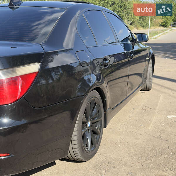 Седан BMW 5 Series 2005 в Краматорську