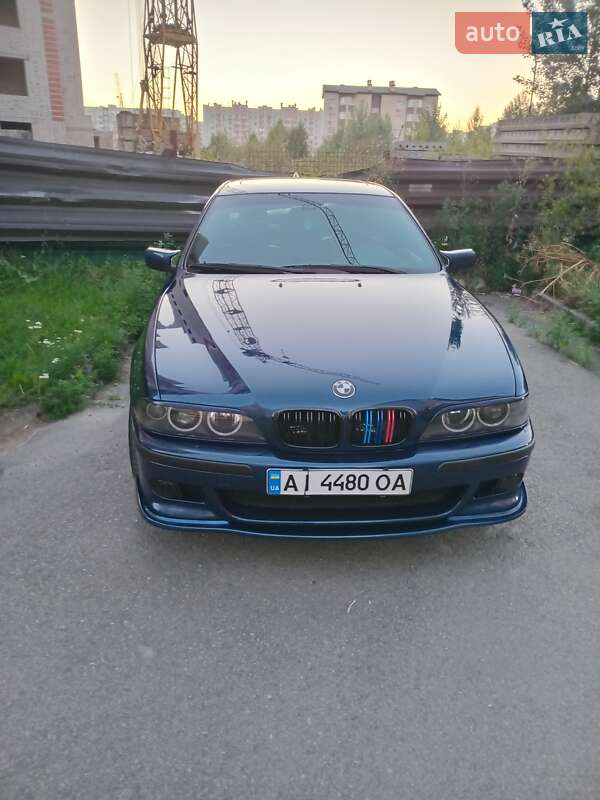 Седан BMW 5 Series 2001 в Вишневом фото 17 Седан BMW 5 Series 2001 в Вишневом