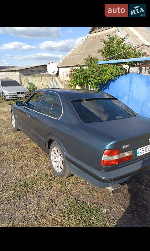 Седан BMW 5 Series 1995 в Кривом Роге