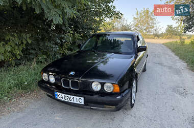 Седан BMW 5 Series 1989 в Изяславе