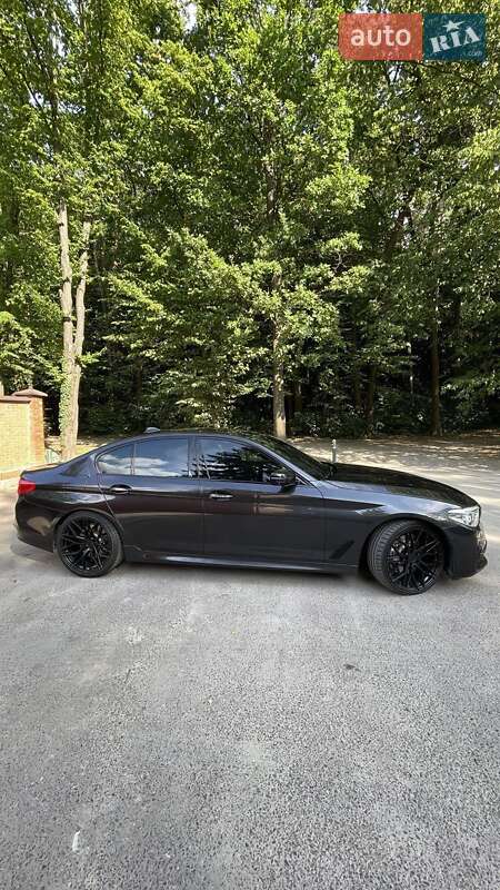 Седан BMW 5 Series 2017 в Львове