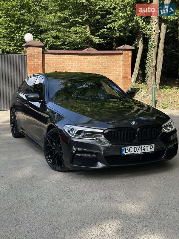 Седан BMW 5 Series 2017 в Львове
