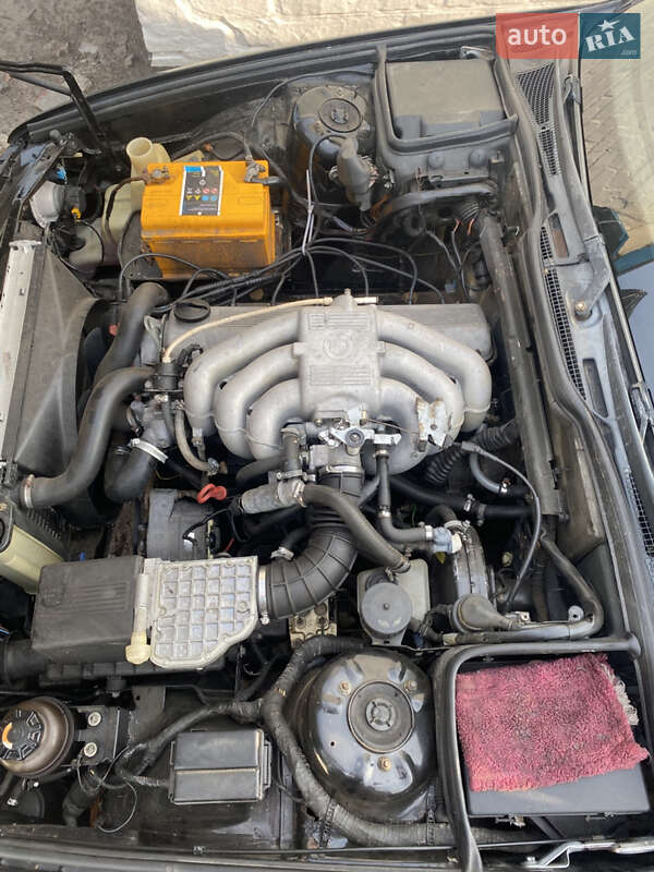 Седан BMW 5 Series 1988 в Гадяче