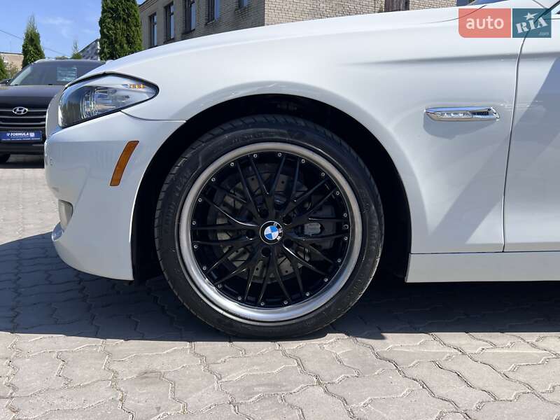 Седан BMW 5 Series 2013 в Нововолинську