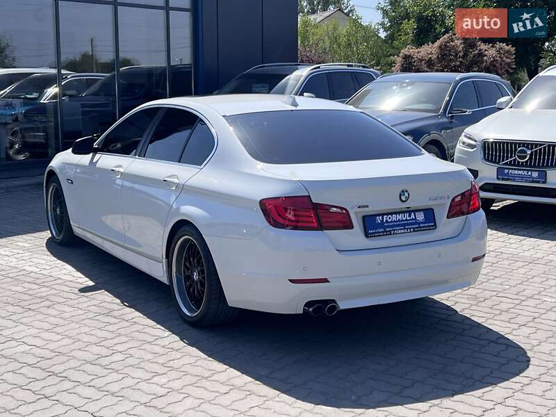 Седан BMW 5 Series 2013 в Нововолинську