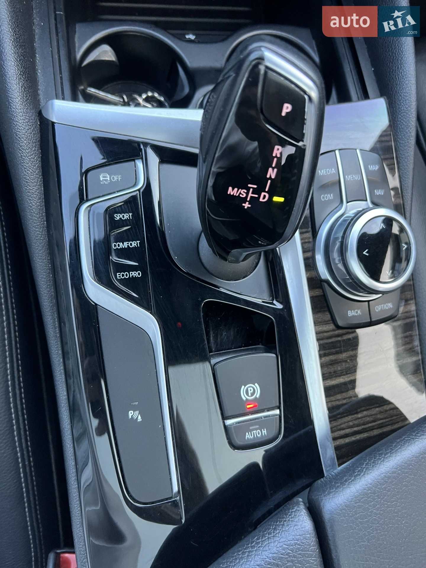 2017 BMW 5er - мініатюра 14