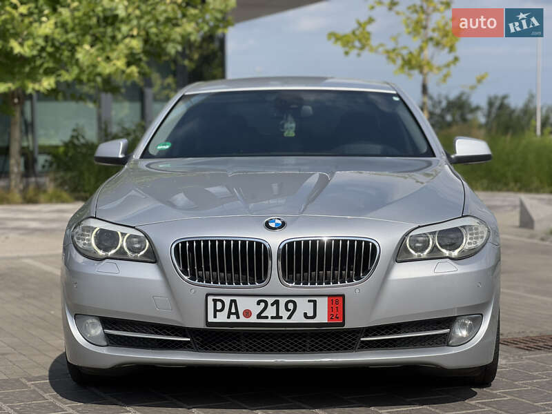 BMW 5 Series 2011