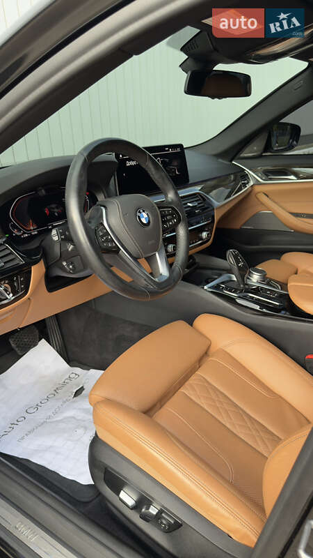 Седан BMW 5 Series 2021 в Черновцах