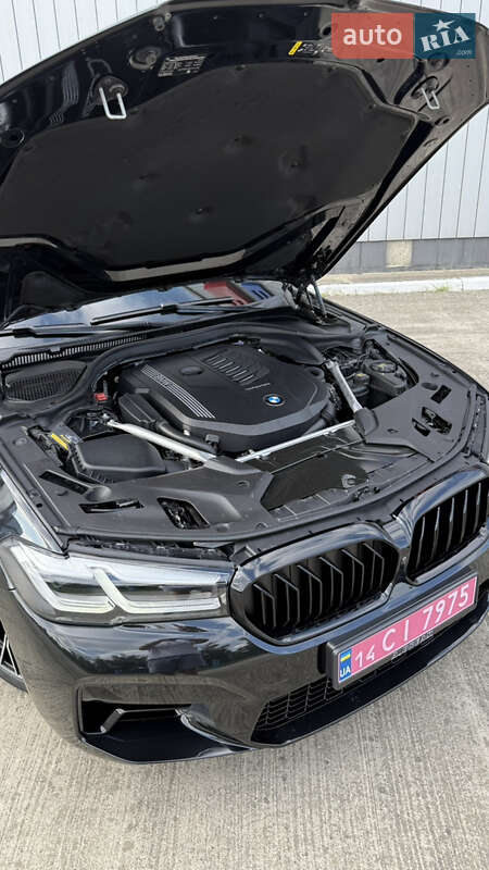 Седан BMW 5 Series 2021 в Черновцах