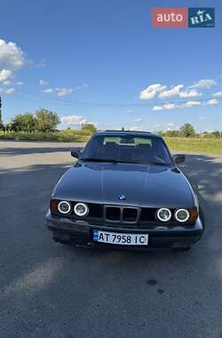 Седан BMW 5 Series 1989 в Львове
