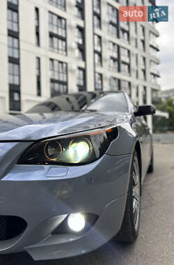Седан BMW 5 Series 2005 в Ровно