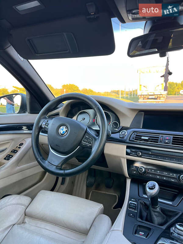 Універсал BMW 5 Series 2012 в Золочеві