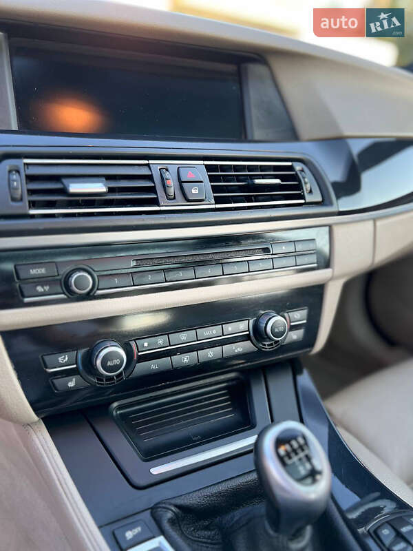 Універсал BMW 5 Series 2012 в Золочеві