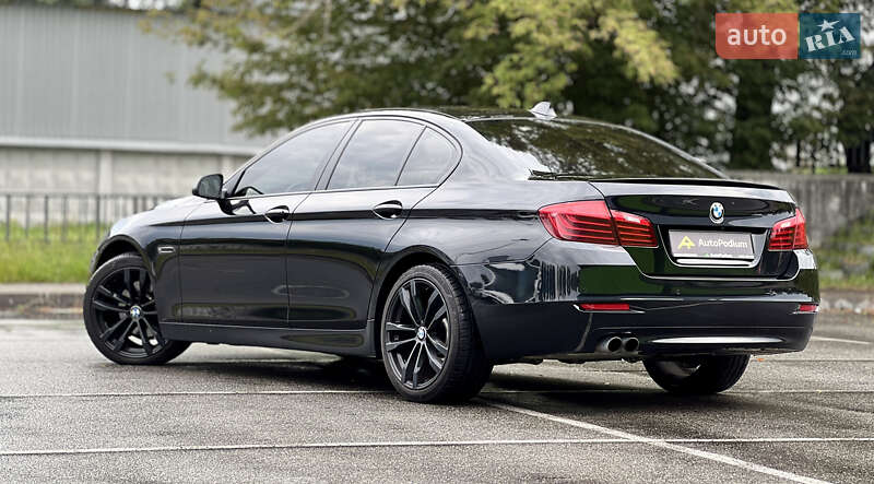 Седан BMW 5 Series 2016 в Киеве