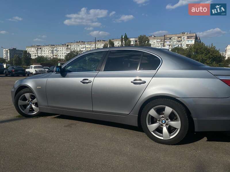 Седан BMW 5 Series 2004 в Запоріжжі