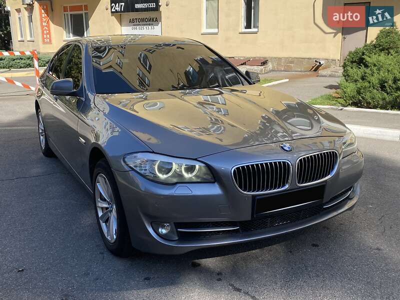 BMW 5 Series 2011