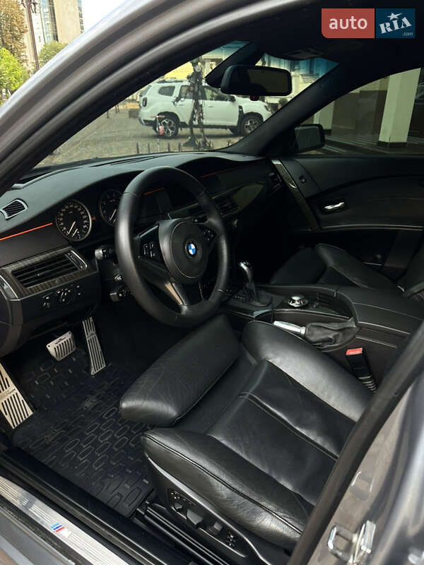 Седан BMW 5 Series 2004 в Одессе