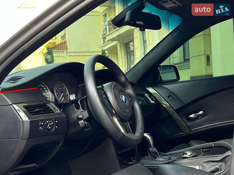 Седан BMW 5 Series 2004 в Одессе