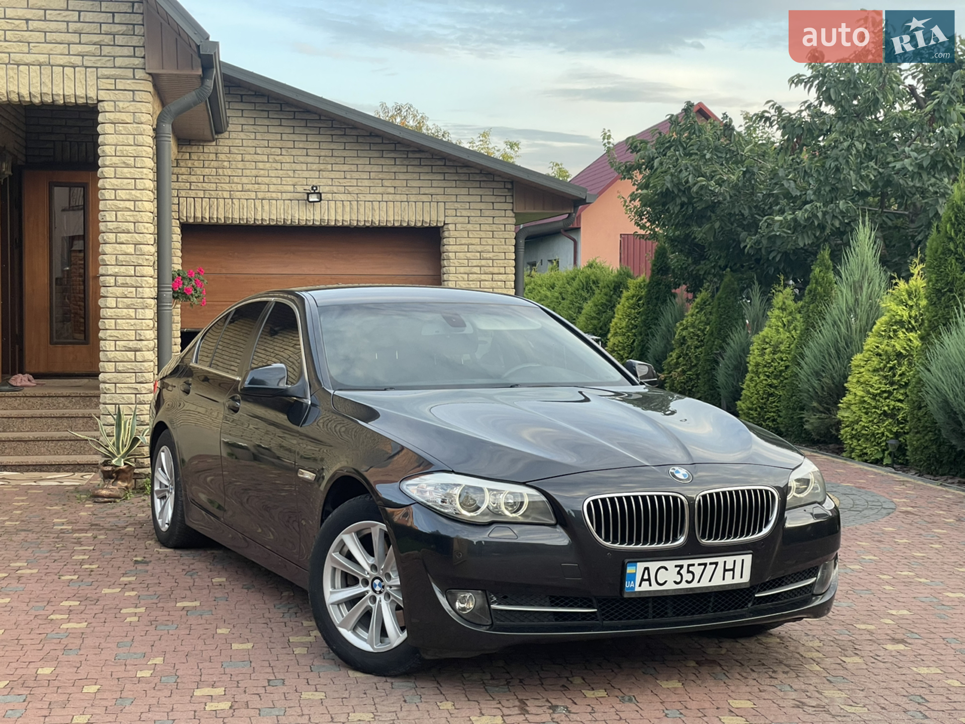 2011 BMW 5er - мініатюра 3
