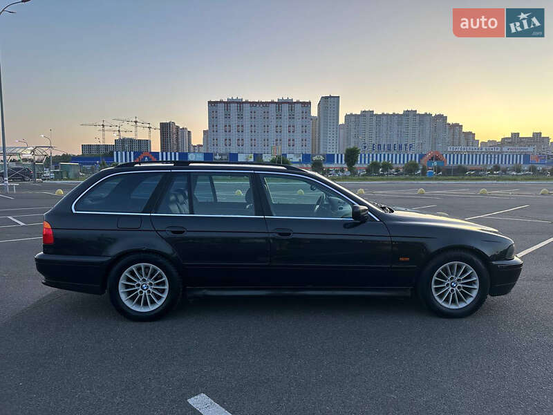 Универсал BMW 5 Series 2000 в Киеве