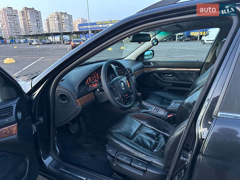 Универсал BMW 5 Series 2000 в Киеве