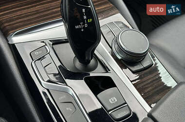 Седан BMW 5 Series 2018 в 