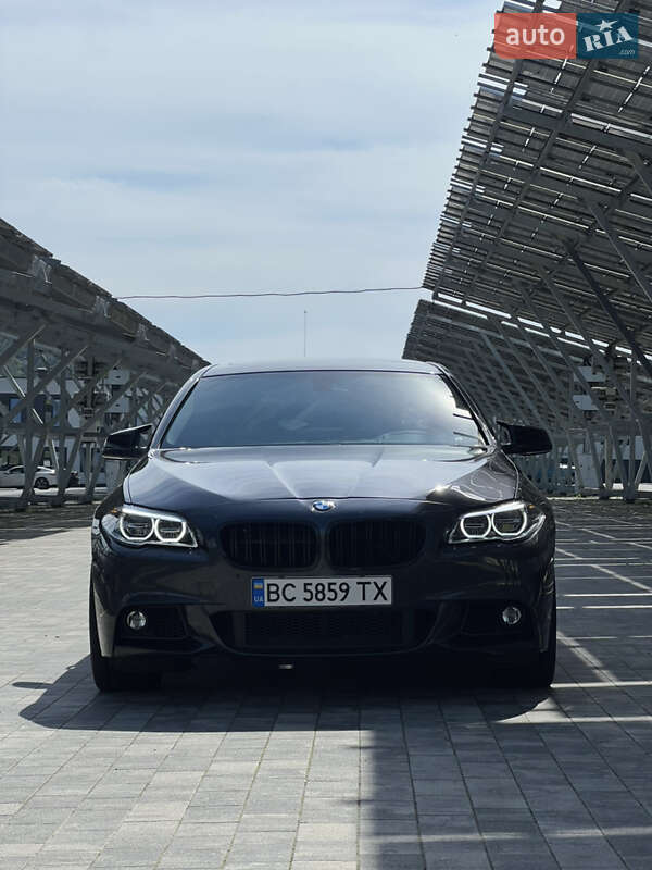 BMW 5 Series 2012
