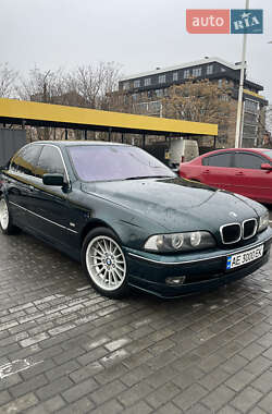 Седан BMW 5 Series 1998 в Днепре