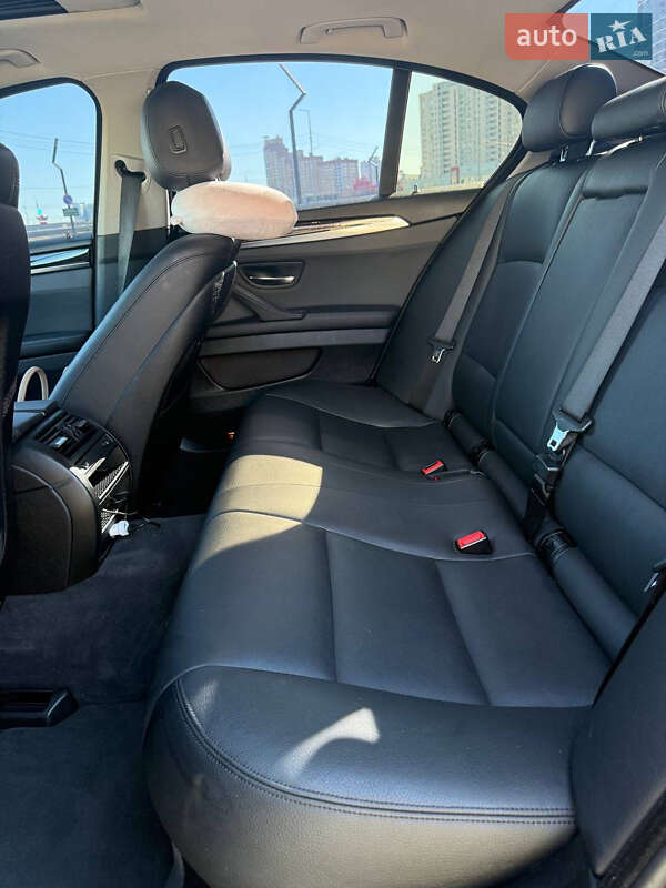 Седан BMW 5 Series 2014 в Києві фото 20 Седан BMW 5 Series 2014 в Києві