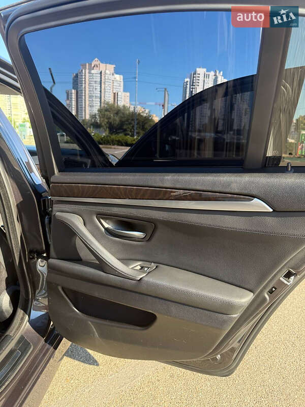 Седан BMW 5 Series 2014 в Києві фото 24 Седан BMW 5 Series 2014 в Києві