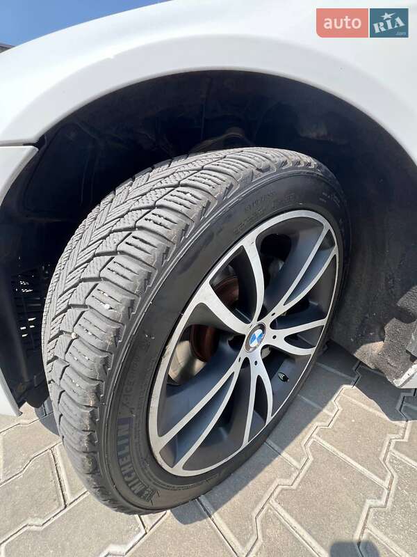 Седан BMW 5 Series 2014 в Вознесенске фото 13 Седан BMW 5 Series 2014 в Вознесенске